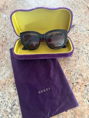 Gucci Black Square Oversized Sunglasses